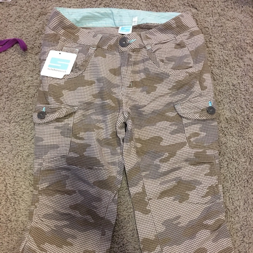 Sideout Camo Capris